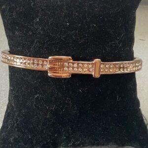 ELIZABETH DRAPER SAWARSKI CRYSTAL AND GOLD BELT BUCKLE HINGED BANGLE BRACELET